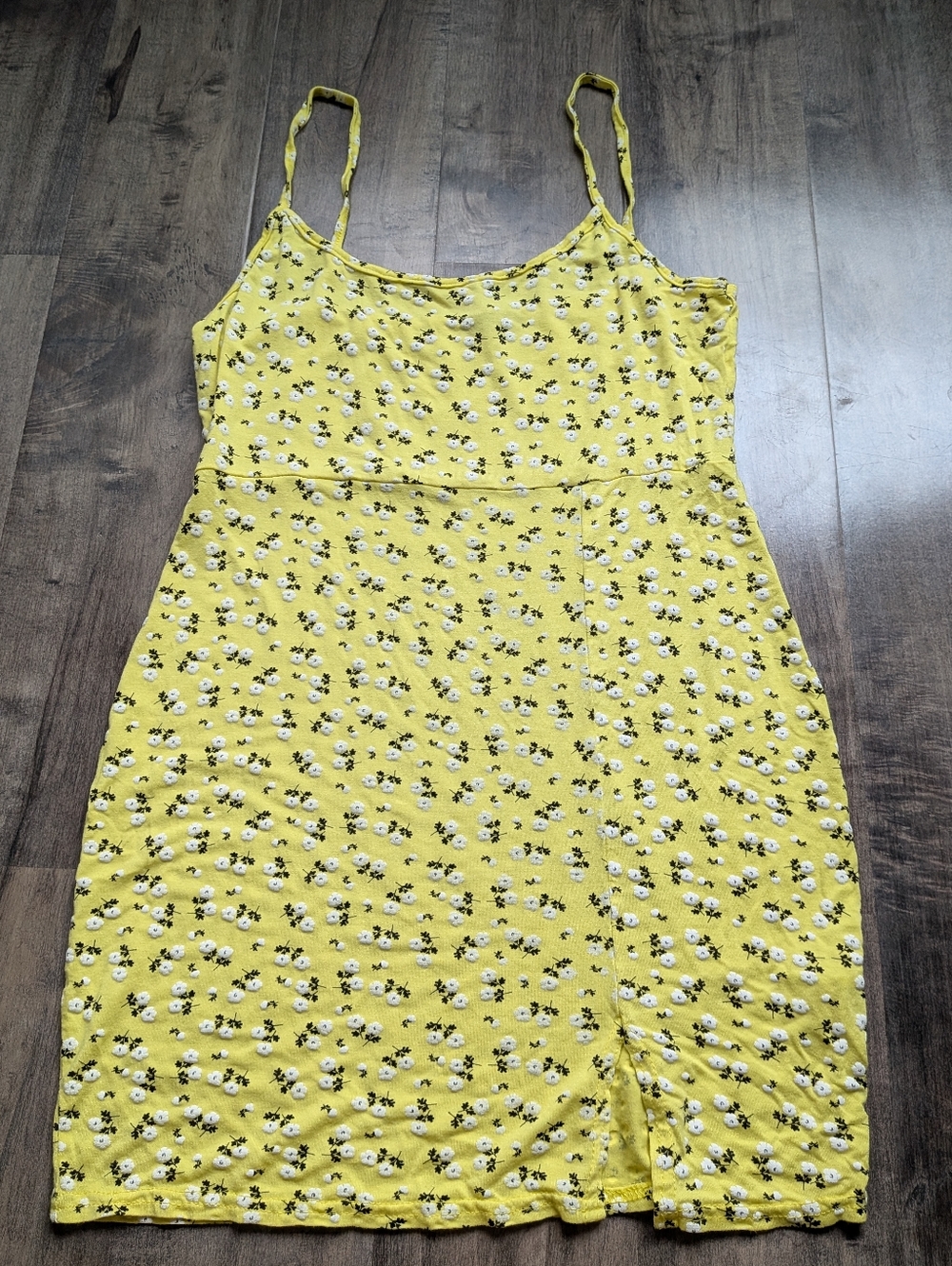 *3 For $20* Boohoo Yellow Ditsy Floral Mini Dress - Size 8 - Slit Detail